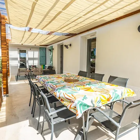 La Geroise & Sa Piscine Holiday home *